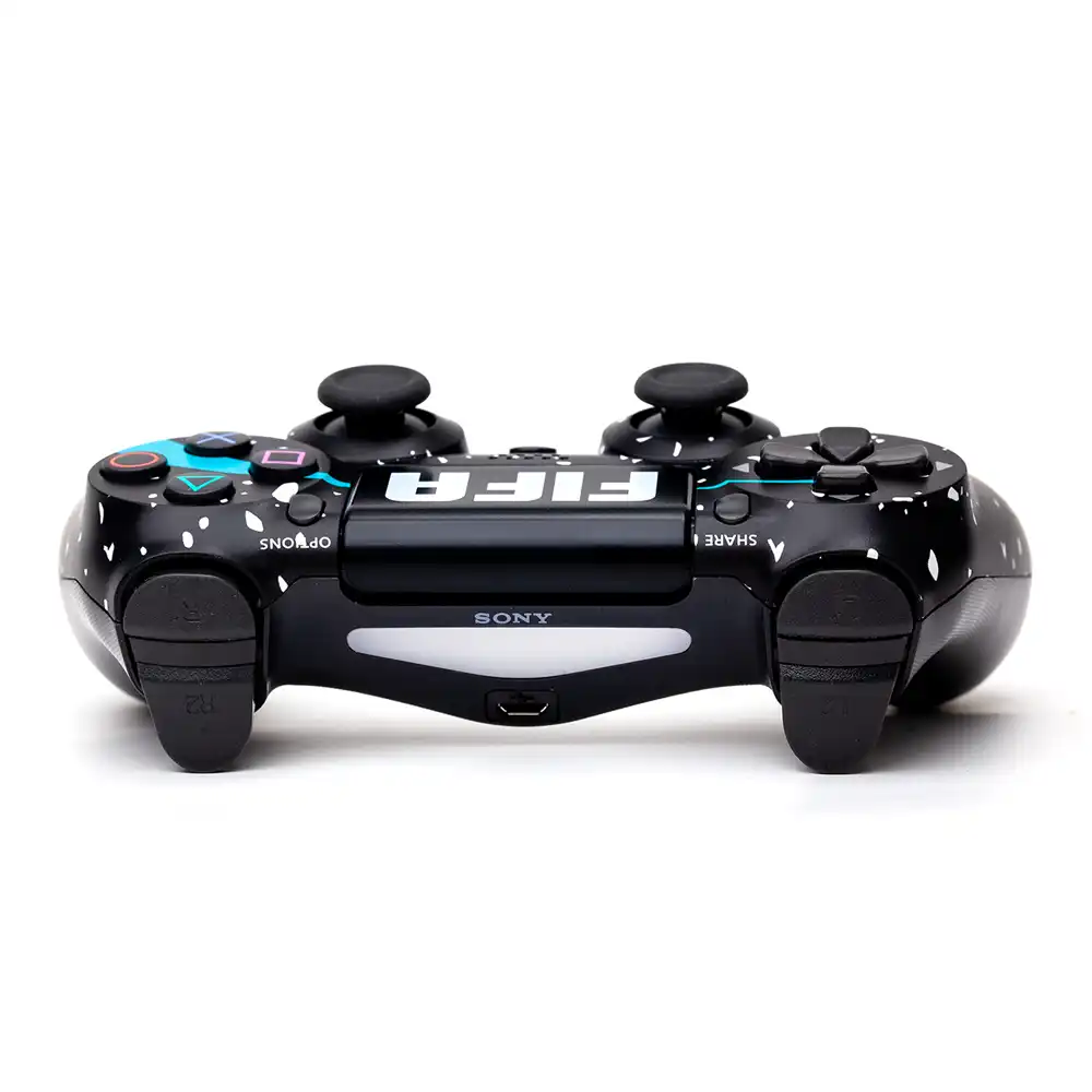 دسته PS4 طرح FIFA های کپی؛ نمای 1